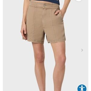 Hudson Jeans Women's Beige Bermudas